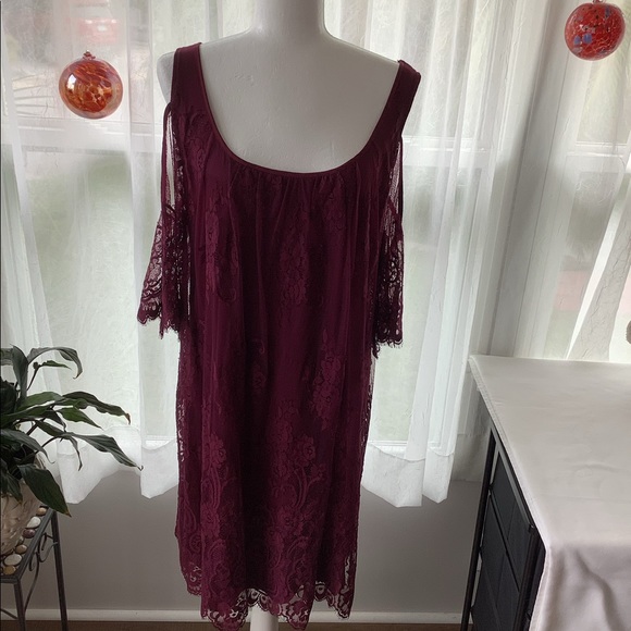 torrid Dresses & Skirts - Torrid lace dress